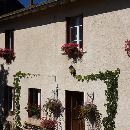 In Auvergne Privat bolig Laval-sur-Doulon